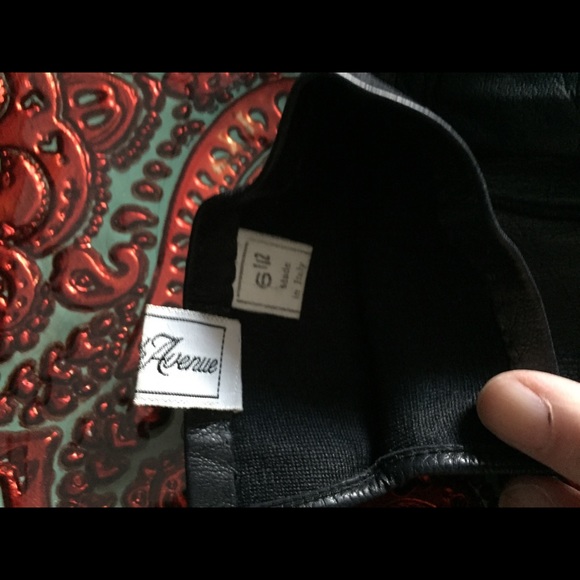 Saks Fifth Avenue Leather Gloves - Picture 2 of 2